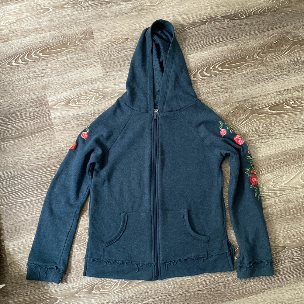 Girls size 12 Mudd blue floral jacket.